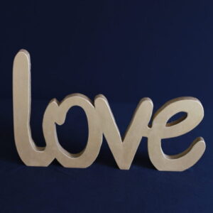 Letras Love Doradas 25cm