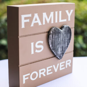 Rótulo: Family Is Forever
